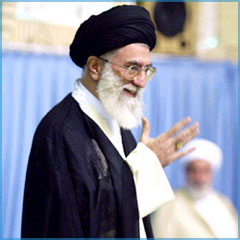 Jagora - Imam Khamene'i Yayin Isowarsa Wajen Taron Ranar al-Zahra
